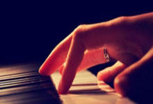 阿拉维斯客场小胜，抢得三分